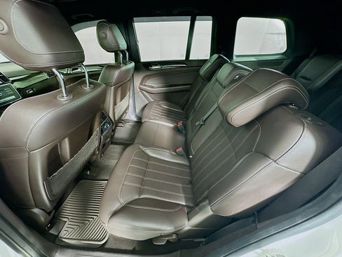 Used 2017 Mercedes-Benz GLS 450 4MATIC image 29