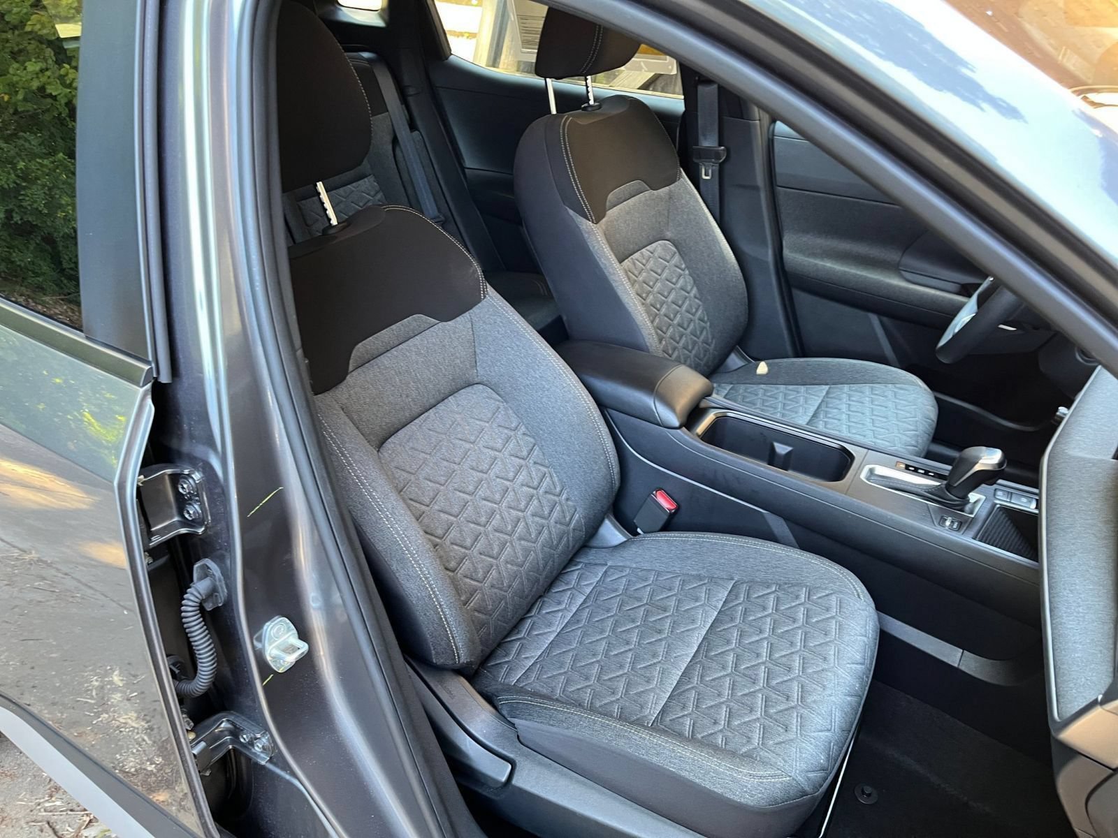 Used 2026 Nissan Kicks SV w/ Cold Weather Package FWD image 38