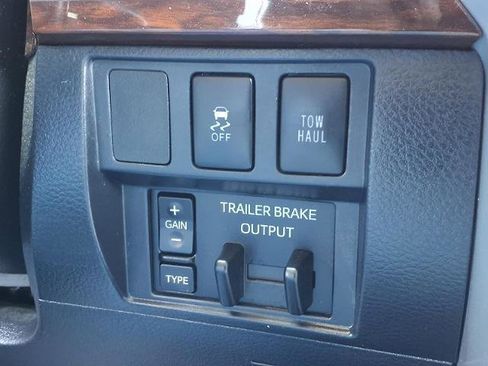 Used 2017 Toyota Tundra Limited image 13
