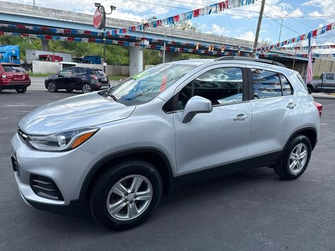 Used 2017 Chevrolet Trax LT AWD/4WD image 8