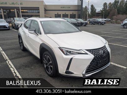 Certified 2021 Lexus UX 200 w/ Accessory Package (Z2)