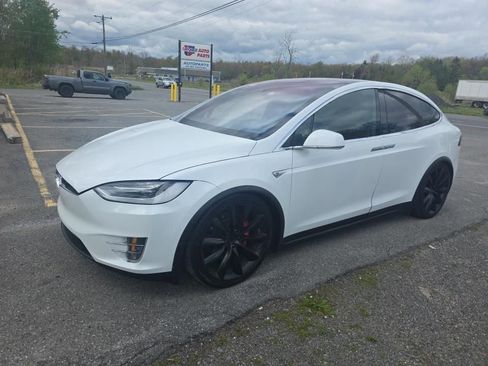 Used 2016 Tesla Model X Performance AWD/4WD image 2