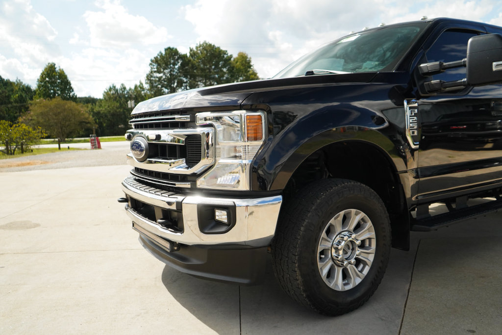 Used 2020 Ford F250 XLT w/ XLT Value Package AWD/4WD image 18