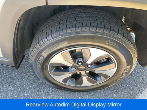 Used 2023 Jeep Grand Cherokee 4WD 4xe w/ Luxury Tech Group II image 12