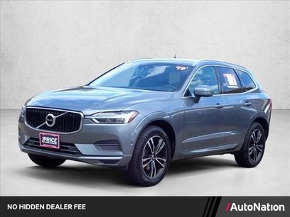 Used 2019 Volvo XC60 T5 Momentum w/ Multimedia Package