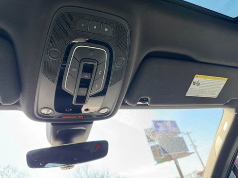 Used 2018 Audi Q7 3.0T Premium Plus image 14