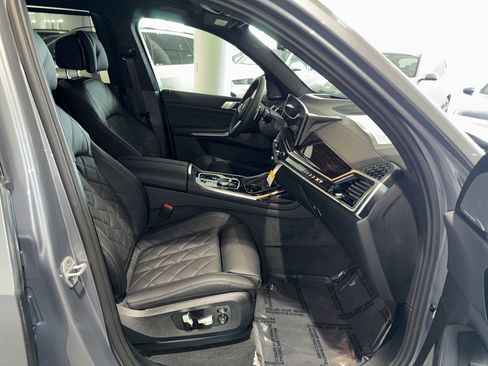 New 2026 BMW X7 xDrive40i w/ M Sport Package image 9
