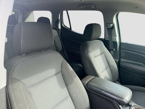 Used 2022 GMC Acadia SLE w/ Driver Convenience Package FWD image 27