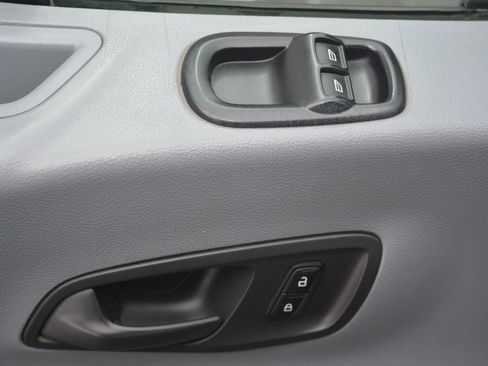 Used 2017 Ford Transit 350 XL image 24