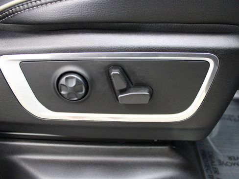 Used 2021 RAM 1500 Laramie w/ Sport Appearance Package AWD/4WD image 28