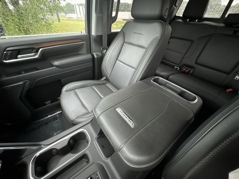 Certified 2025 GMC Sierra 3500 Denali w/ Denali Reserve Package AWD/4WD image 20