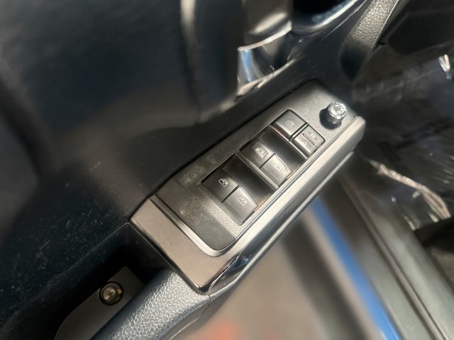 Used 2016 Toyota Tacoma TRD Sport RWD image 16