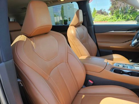 Used 2023 INFINITI QX60 Sensory w/ Vision Package AWD/4WD image 12