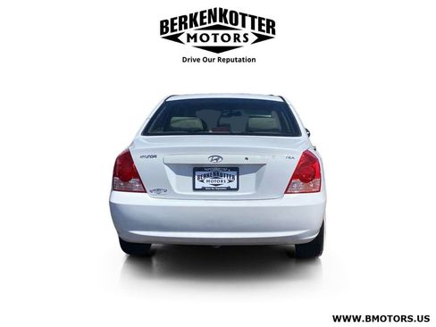 Used 2005 Hyundai Elantra GLS FWD image 6