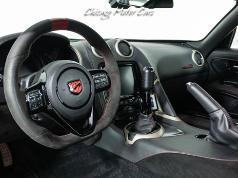 Used 2016 Dodge Viper ACR image 31