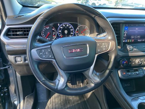 Used 2022 GMC Acadia AT4 w/ Technology Package image 15