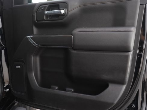 Used 2022 GMC Sierra 1500 AT4 w/ AT4 Premium Package AWD/4WD image 9
