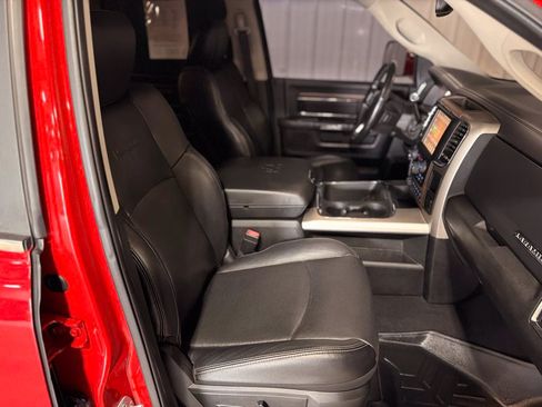 Used 2017 RAM 2500 Laramie w/ Convenience Group AWD/4WD image 12