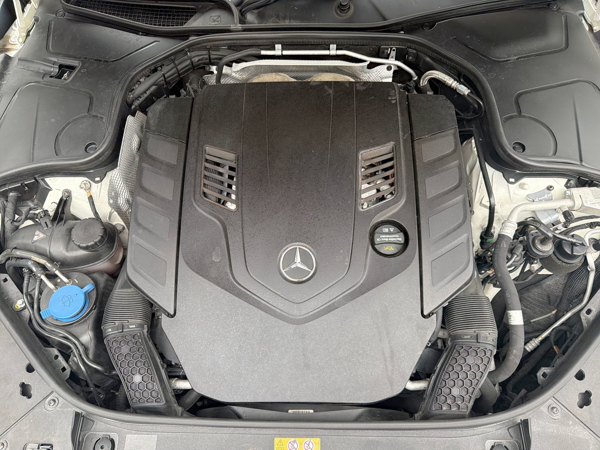 Used 2020 Mercedes-Benz S 560 Sedan w/ AMG Line Exterior image 18