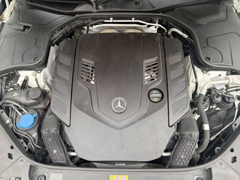 Used 2020 Mercedes-Benz S 560 Sedan w/ AMG Line Exterior image 18