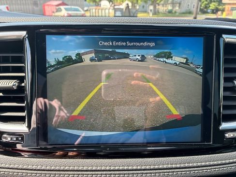 Used 2026 Chrysler Pacifica Limited FWD image 20