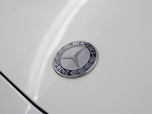 Used 2017 Mercedes-Benz E 300 4MATIC image 44