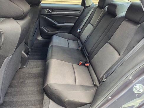 Used 2021 Honda Accord Sedan image 9