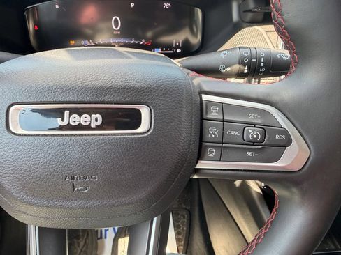 Used 2022 Jeep Compass Trailhawk w/ Trailhawk Elite Group AWD/4WD image 18