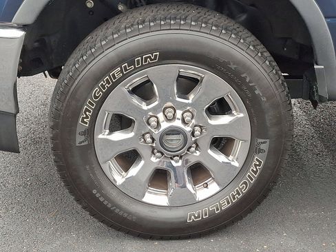 Used 2019 Ford F250 Lariat w/ Chrome Package image 28