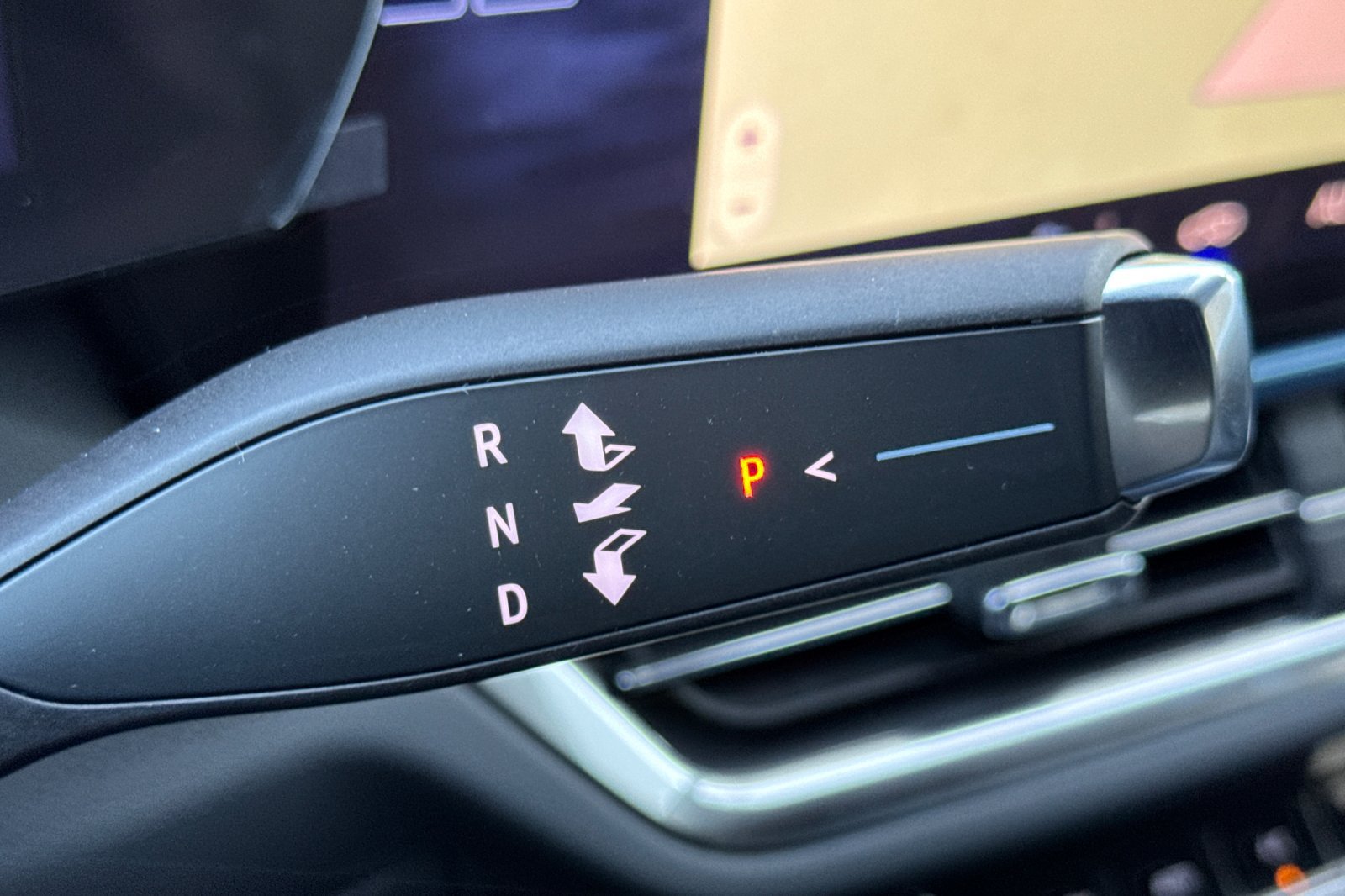 Certified 2024 Chevrolet Equinox EV LT FWD image 24