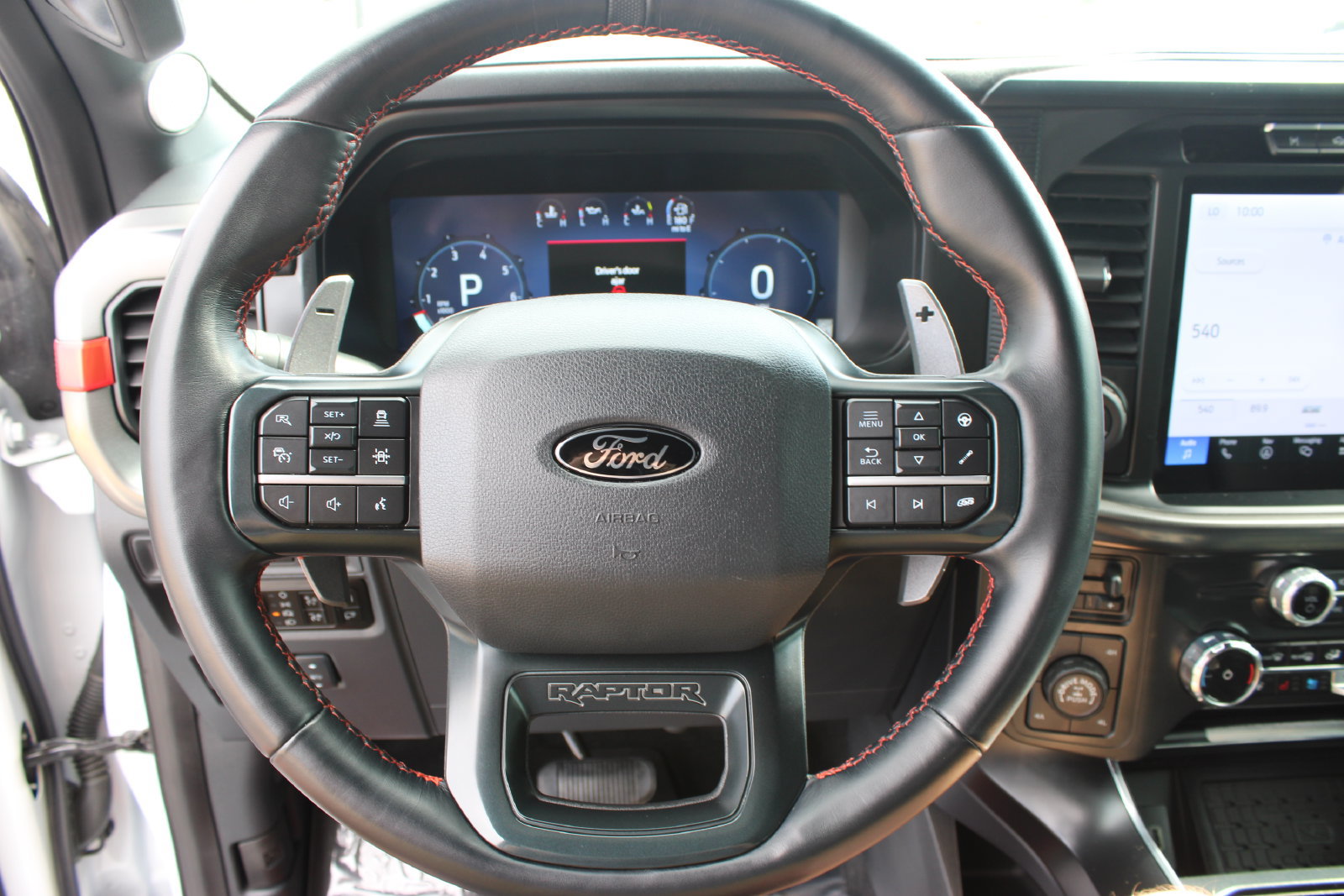 Used 2025 Ford F150 Raptor AWD/4WD image 12