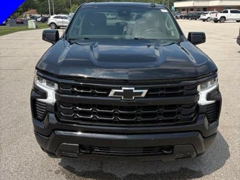Used 2024 Chevrolet Silverado 1500 RST w/ Z71 Off-Road Package AWD/4WD image 10