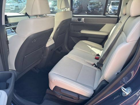 Used 2025 Hyundai Santa Fe SEL FWD image 27