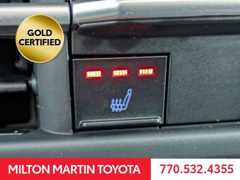 Certified 2024 Toyota Sienna XLE image 21