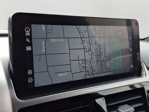 Used 2023 Lexus GX 460 Premium image 19