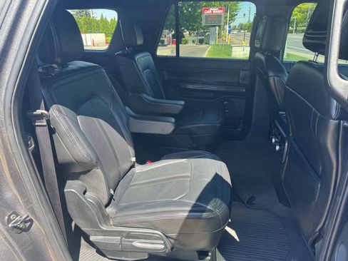 Used 2018 Ford Expedition Max Limited w/ Equipment Group 302A AWD/4WD image 19