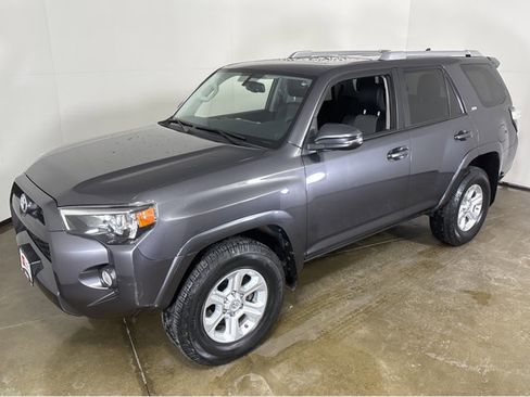 Used 2017 Toyota 4Runner SR5 Premium image 15