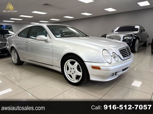 Used 2001 Mercedes-Benz CLK 320 Coupe image 1