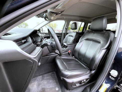 Used 2024 Jeep Grand Cherokee Limited AWD/4WD image 11