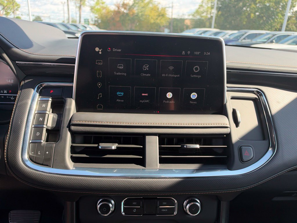 Used 2024 GMC Yukon AT4 w/ AT4 Premium Plus Package AWD/4WD image 20
