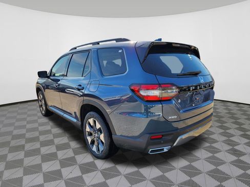 New 2026 Honda Pilot Touring image 3