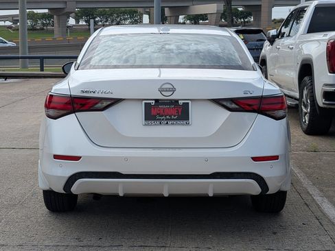 Used 2024 Nissan Sentra SV FWD image 5