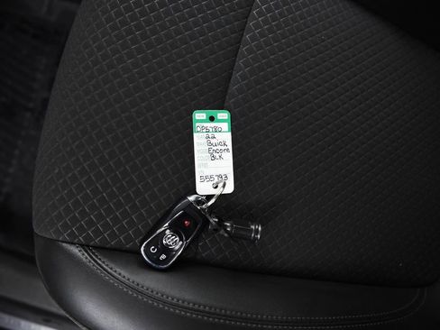 Used 2022 Buick Encore Preferred w/ Safety Package image 25