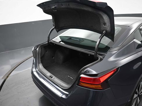 Used 2022 Nissan Altima 2.5 SV image 16