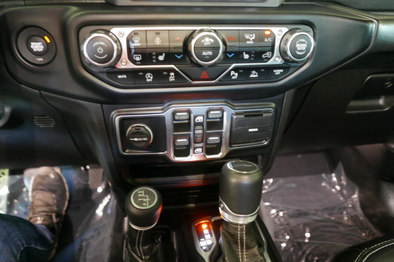 Used 2020 Jeep Gladiator Overland AWD/4WD image 17