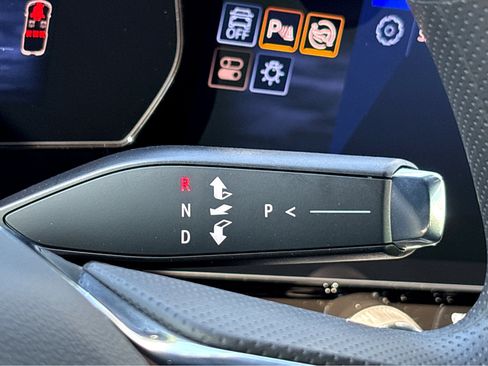 New 2025 Chevrolet Blazer EV LT w/ Midnight/Sport Edition image 14