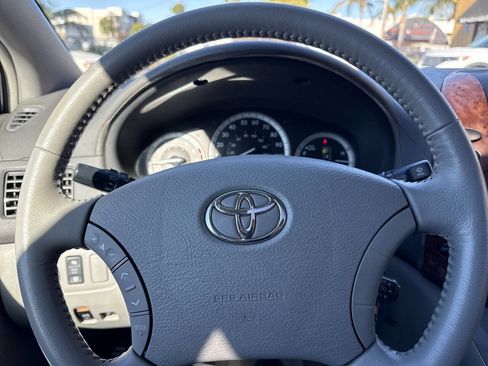 Used 2005 Toyota Sienna image 37