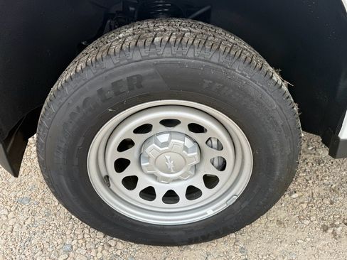 New 2025 Chevrolet Colorado W/T image 24