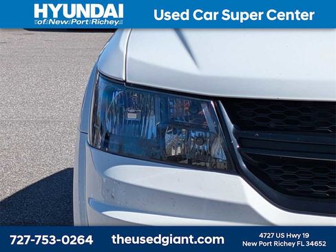 Used 2020 Dodge Journey SE w/ SE Popular Equipment Group image 9