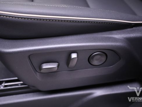 New 2026 GMC Yukon Elevation image 14